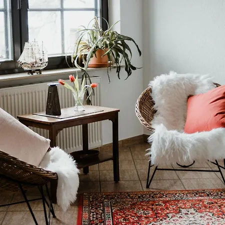 Apartment Gaestehaus Seezeit Neu Sallenthin