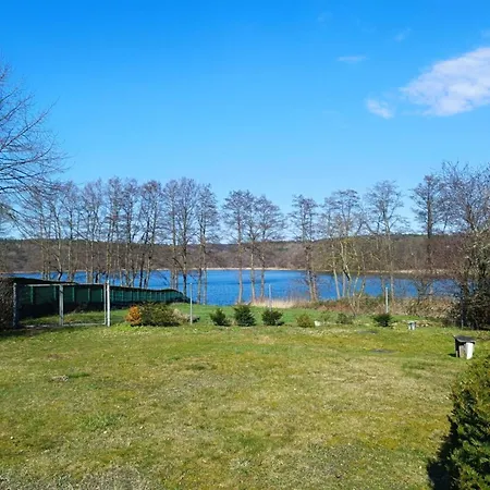 Gaestehaus Seezeit Apartment Neu Sallenthin